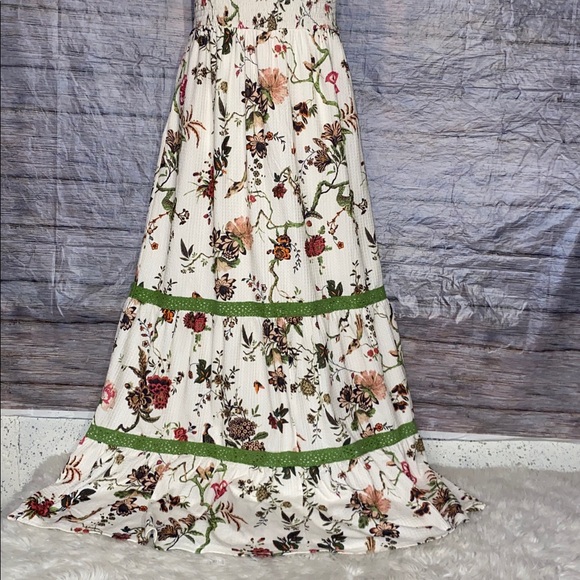 Cato Floral Print Maxi Dress with Pockets - Picture 3 of 9